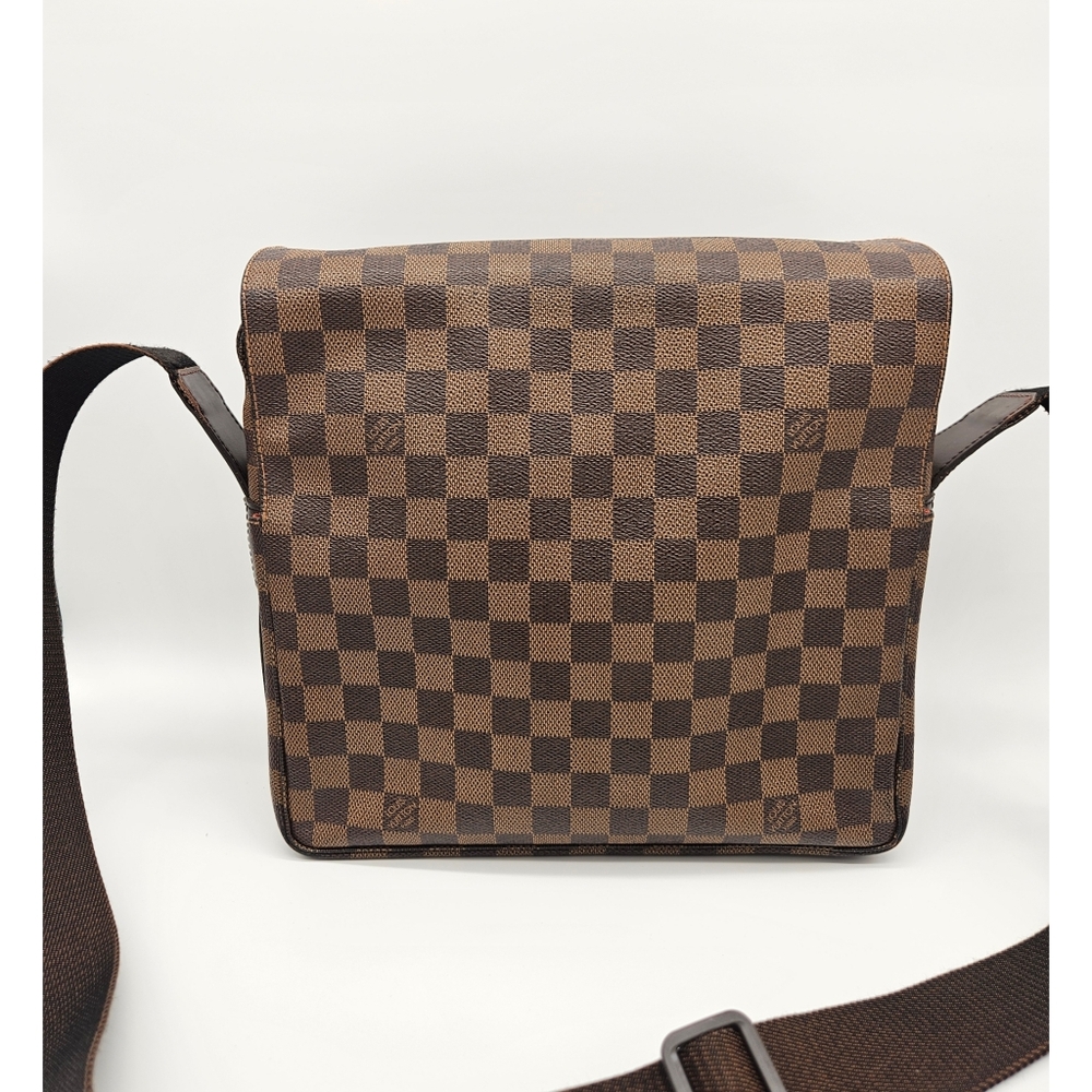 Authentic Louis Vuitton Damier Ebene Navigilio #4137M